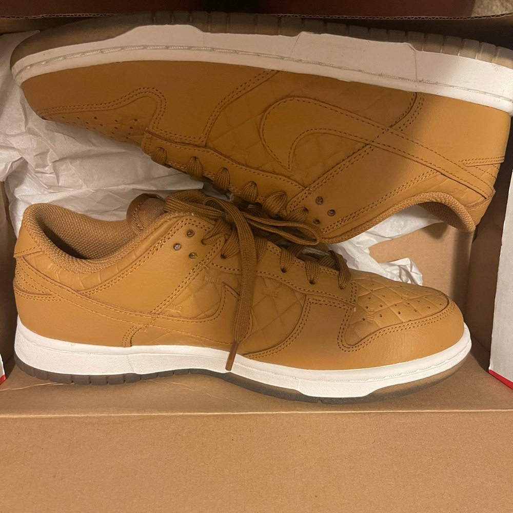 Nike Low Dunks